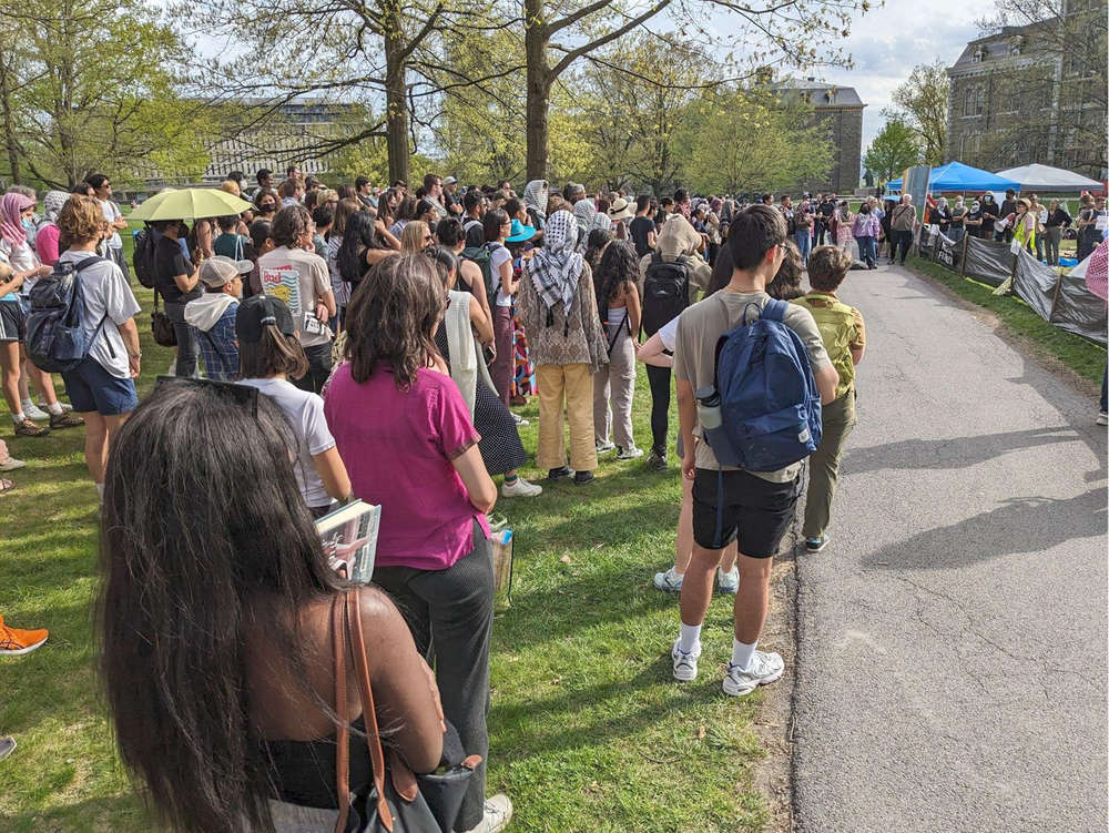 Cornell_students-protest